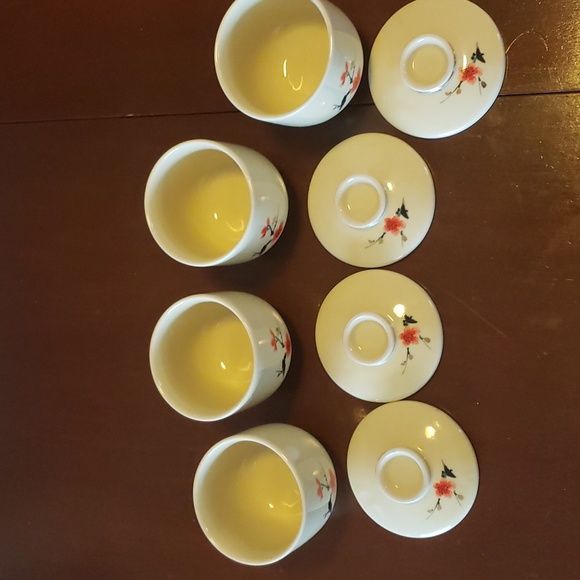 Vintage Japanese Bowls with Lids - Picture 7 of 10